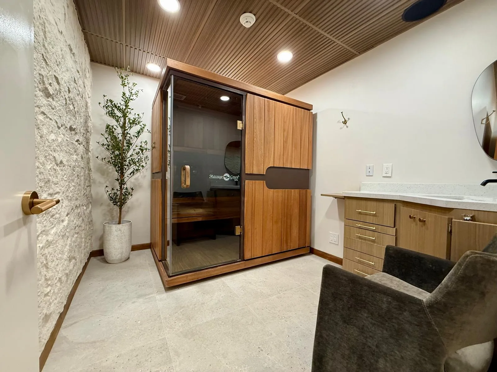 Radiance infrared sauna suite at Dental Implants and Cosmetics in Plantation, Florida